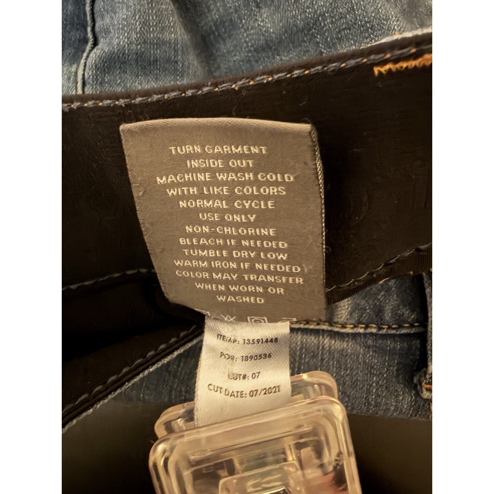 Torrid Bombshell Skinny Jeans Women's Size 10T Premium Stretch Denim TALL - Picture 6 of 6